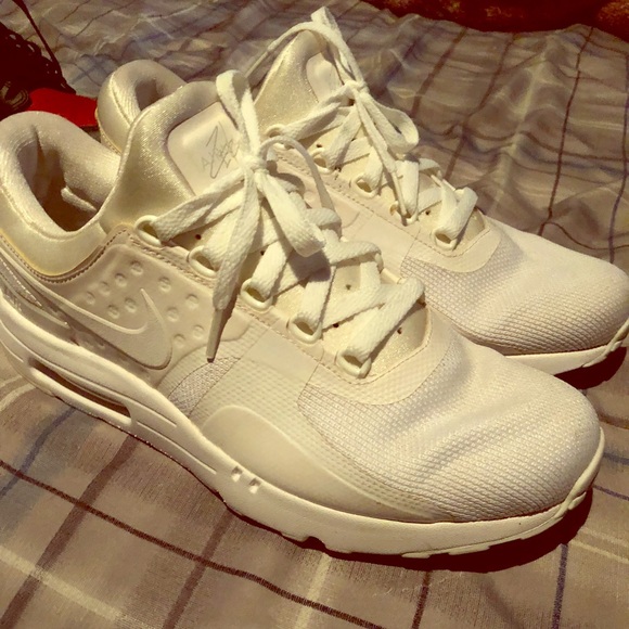 Nike - Picture 1 of 2